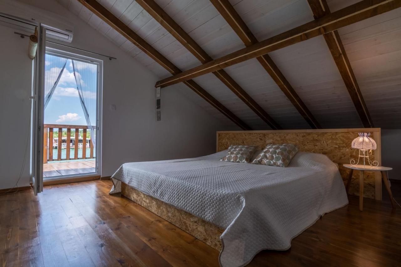 Hakuna Matata Apartments Ulcinj Esterno foto