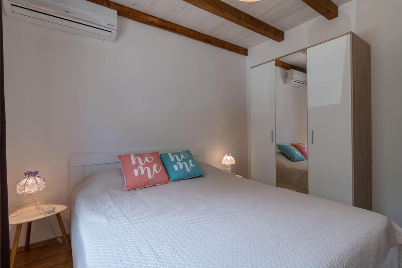 Hakuna Matata Apartments Ulcinj Esterno foto